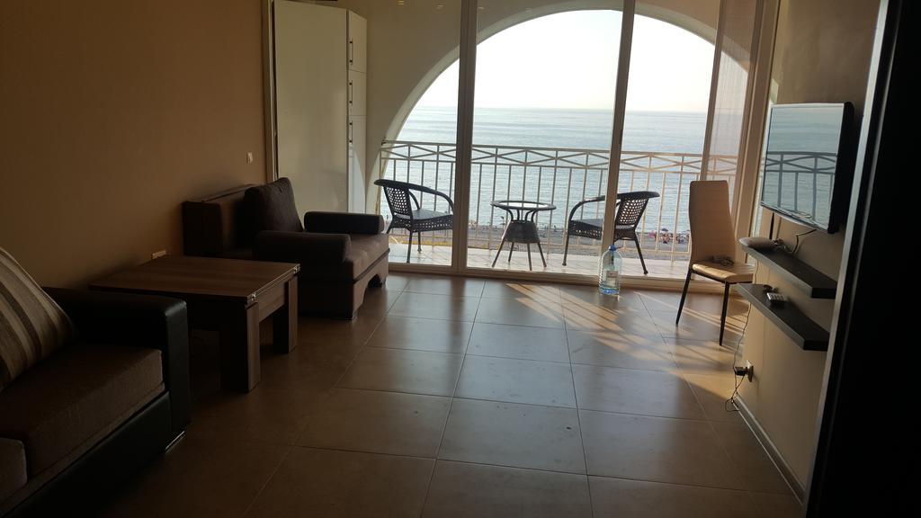 Apartment Magnolia Seaside Batumi Exterior foto