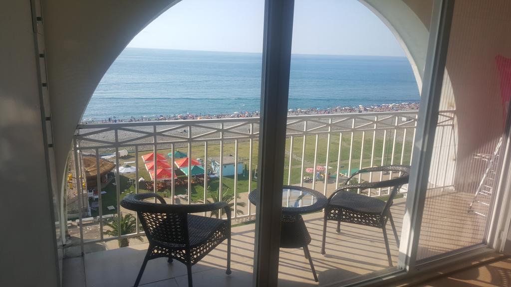 Apartment Magnolia Seaside Batumi Exterior foto